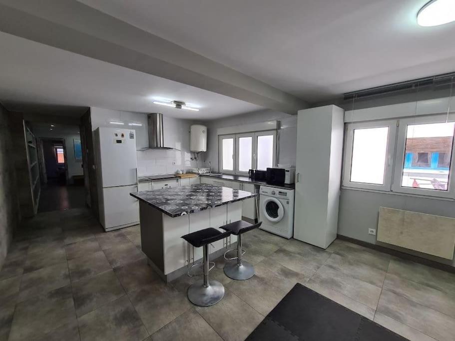 A Un Paso De La Playa, Amplio Apartamento Gijon Bagian luar foto