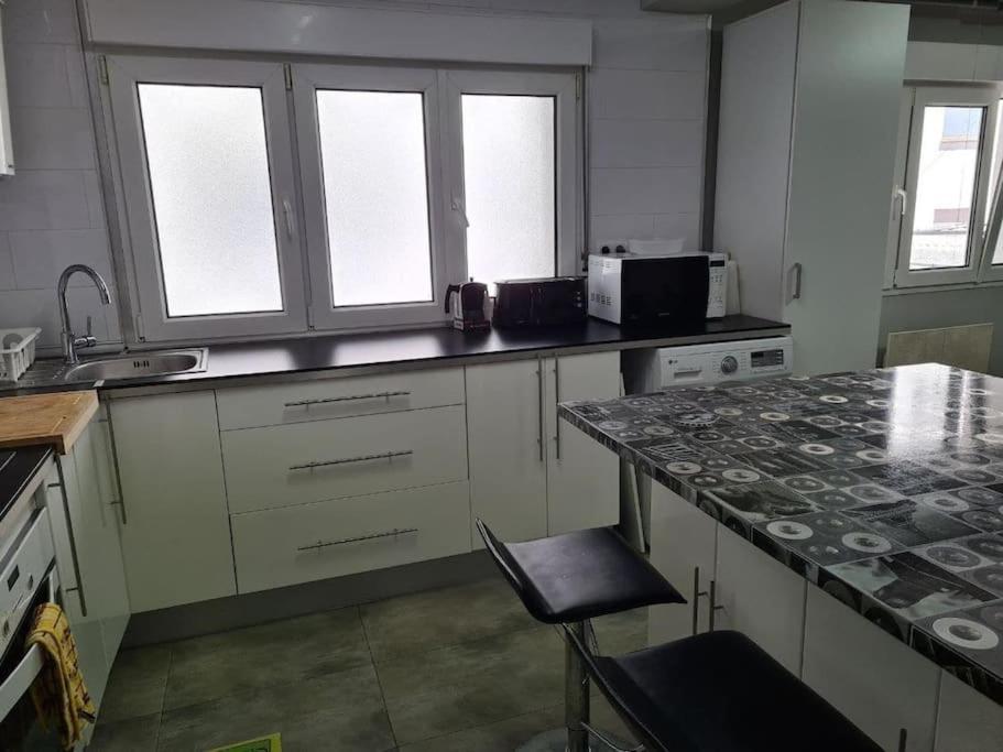 A Un Paso De La Playa, Amplio Apartamento Gijon Bagian luar foto